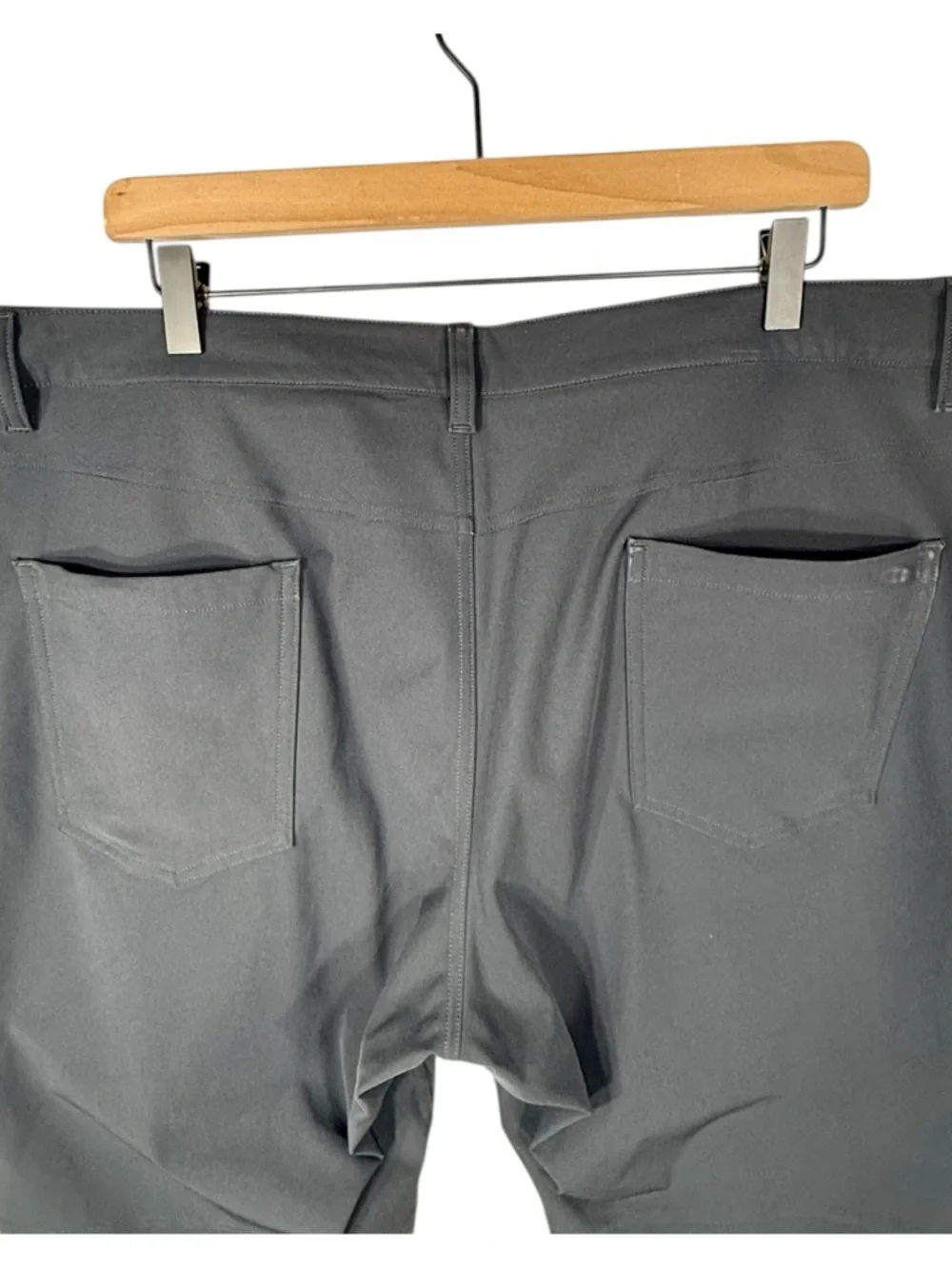 Lululemon Men's Commission Pants Straight Leg Classic Fit Warpstreme Gray Sz 40